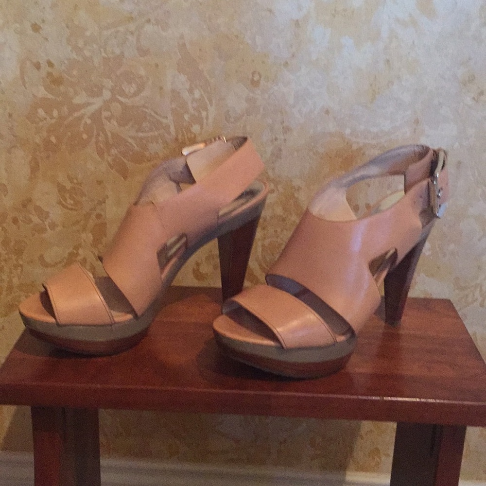 Beautiful MK Beige Platform Sandals
